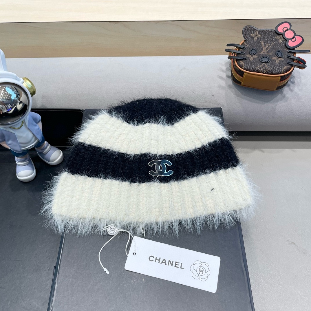 Chanel大版型彩色针织帽女秋冬保暖日系小众手工编织多巴胺毛绒护耳帽潮