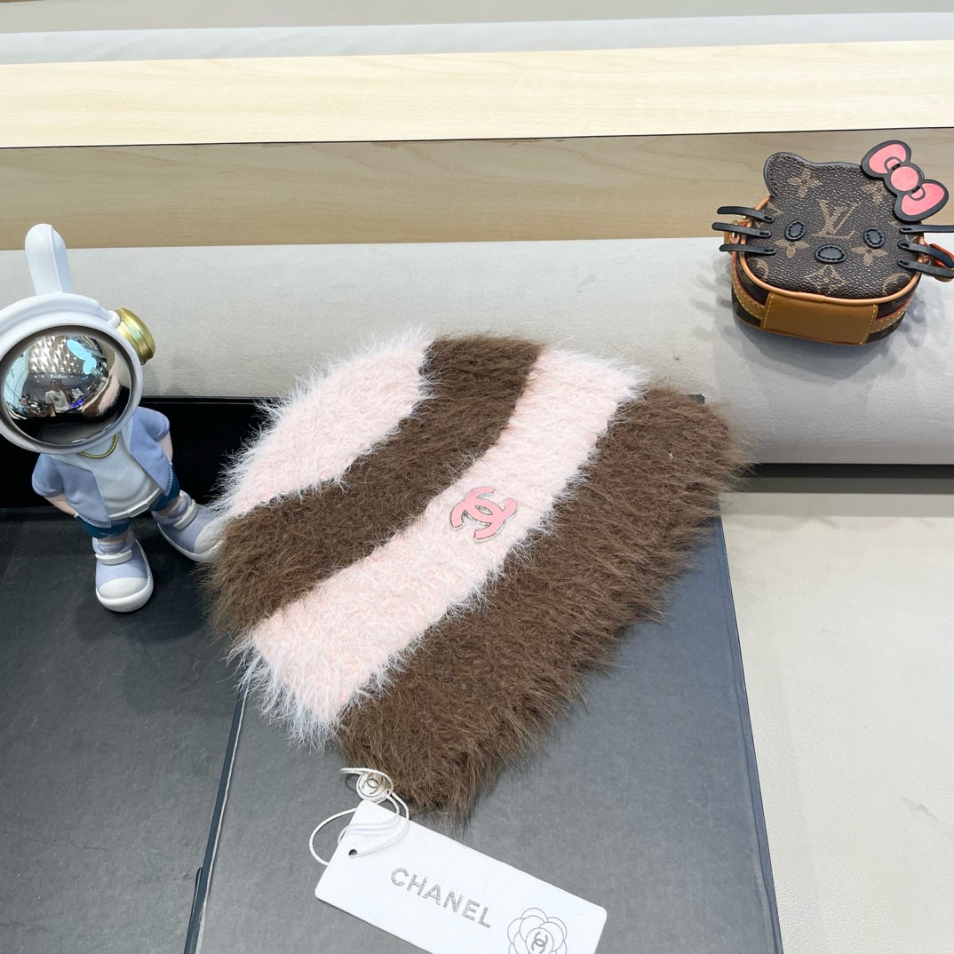 Chanel大版型彩色针织帽女秋冬保暖日系小众手工编织多巴胺毛绒护耳帽潮