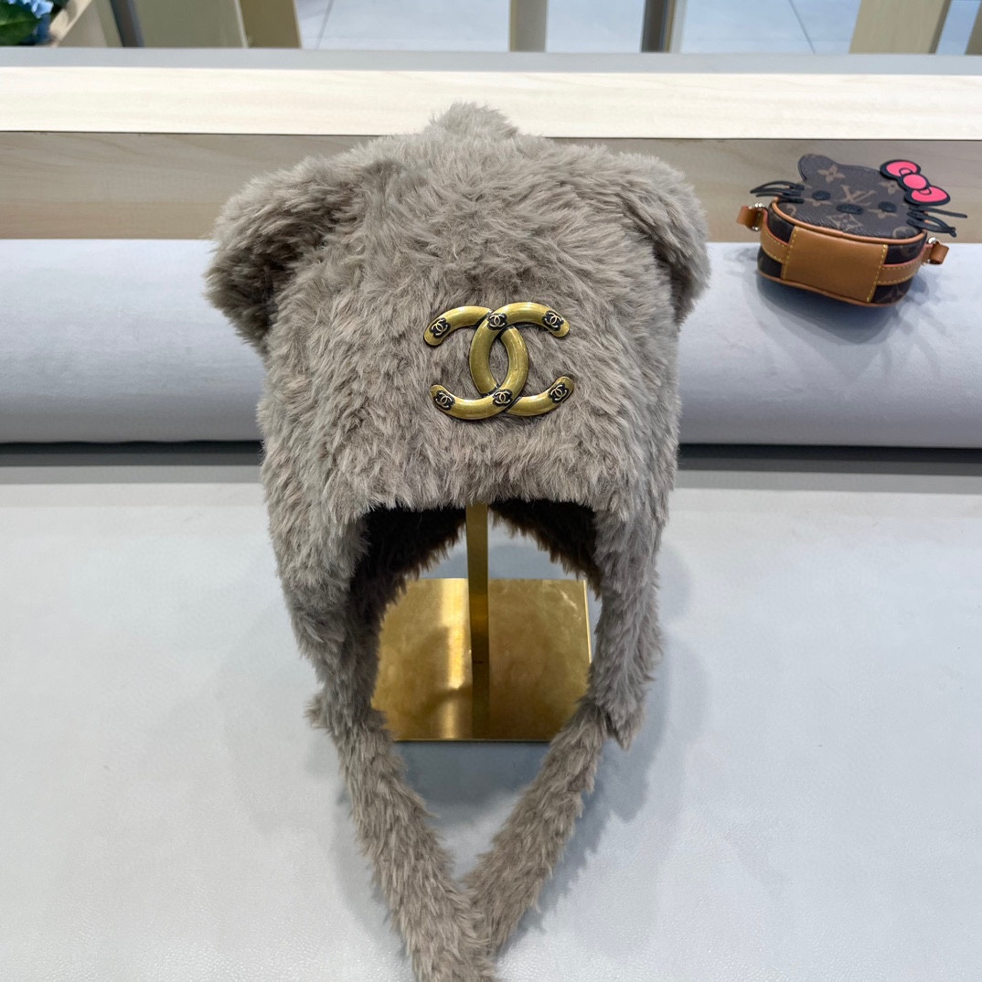 Chanel 小熊耳朵绑带帽子女毛绒秋冬季保暖护耳针织毛线帽显脸小套头冷帽