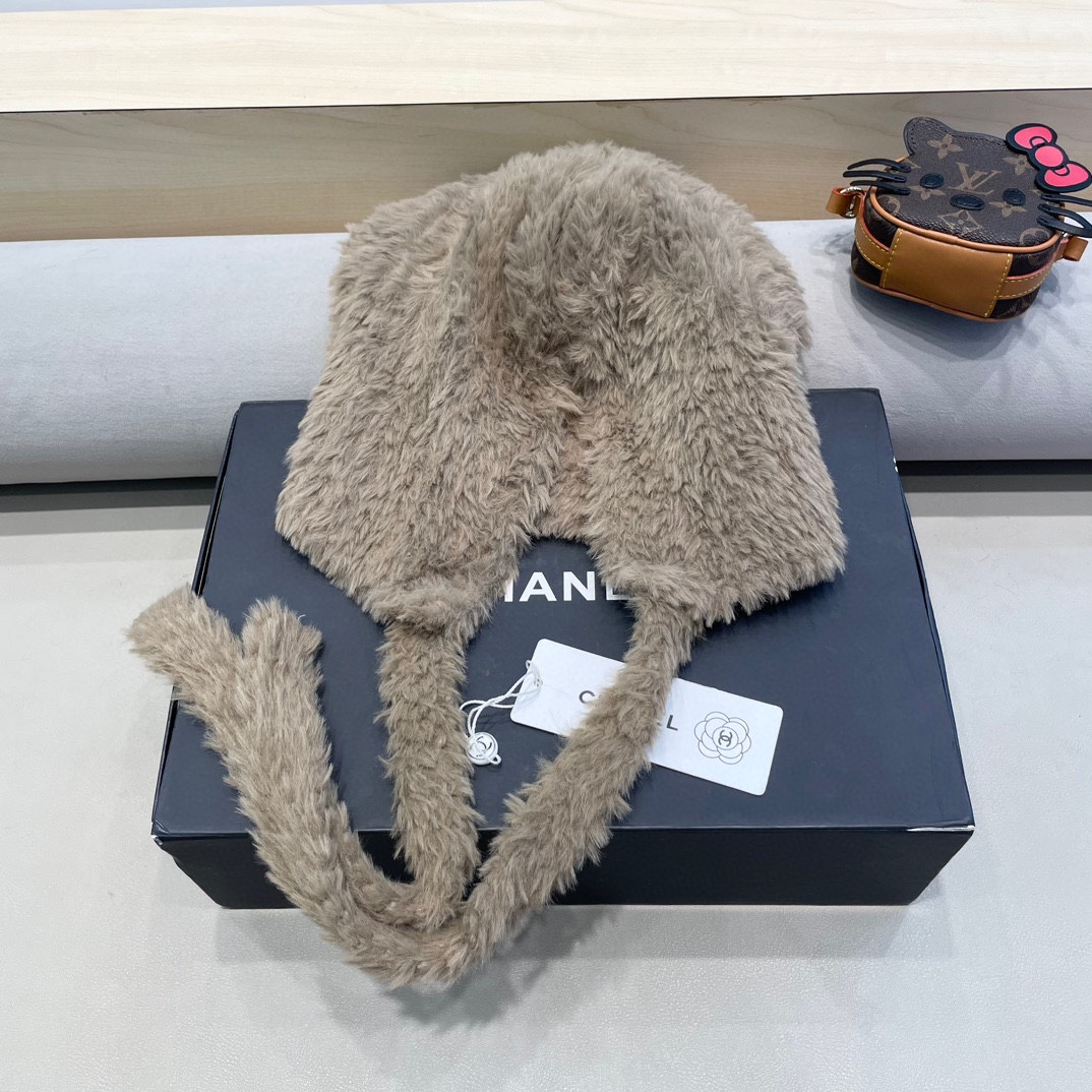 Chanel 小熊耳朵绑带帽子女毛绒秋冬季保暖护耳针织毛线帽显脸小套头冷帽