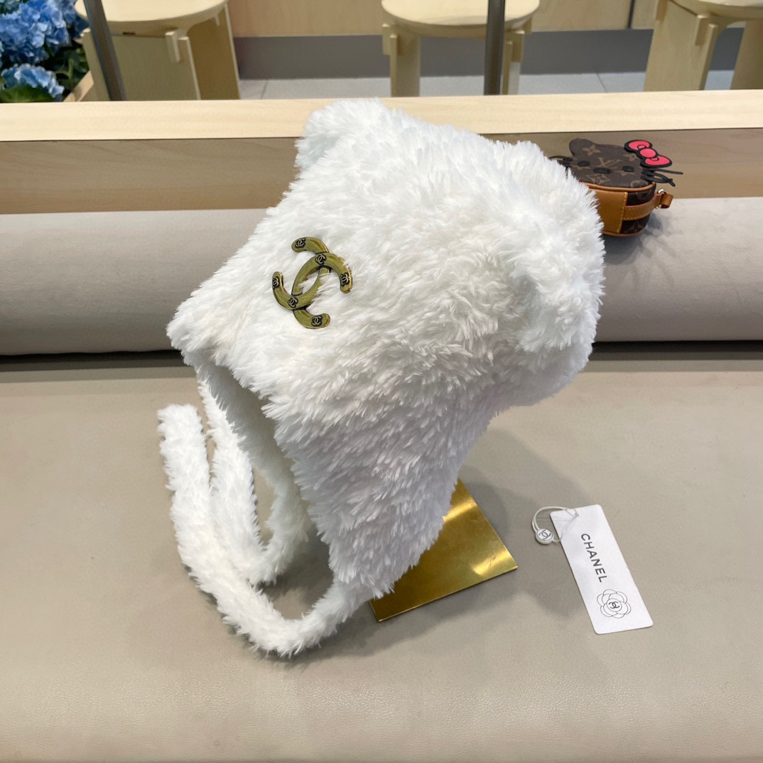 Chanel 小熊耳朵绑带帽子女毛绒秋冬季保暖护耳针织毛线帽显脸小套头冷帽