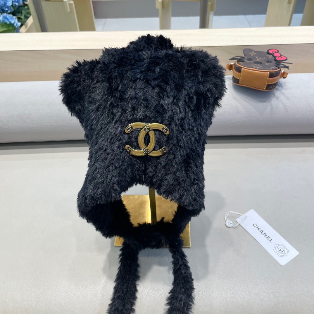Chanel 小熊耳朵绑带帽子女毛绒秋冬季保暖护耳针织毛线帽显脸小套头冷帽