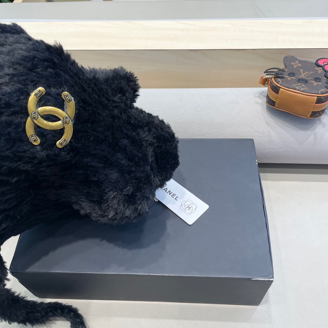 Chanel 小熊耳朵绑带帽子女毛绒秋冬季保暖护耳针织毛线帽显脸小套头冷帽