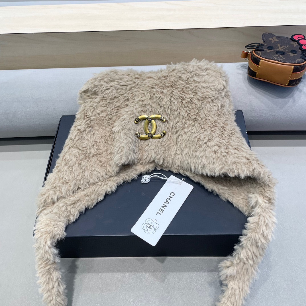 Chanel 小熊耳朵绑带帽子女毛绒秋冬季保暖护耳针织毛线帽显脸小套头冷帽