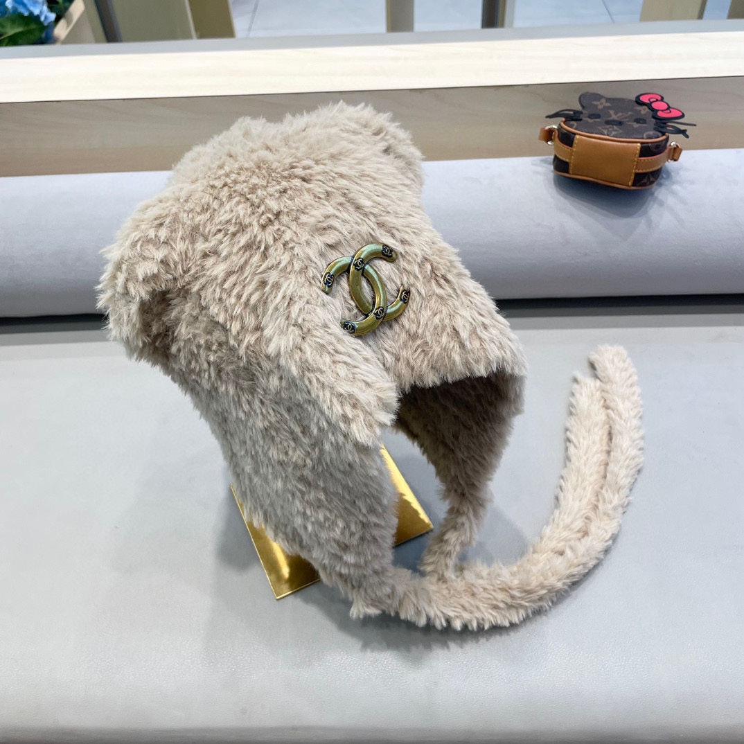 Chanel 小熊耳朵绑带帽子女毛绒秋冬季保暖护耳针织毛线帽显脸小套头冷帽