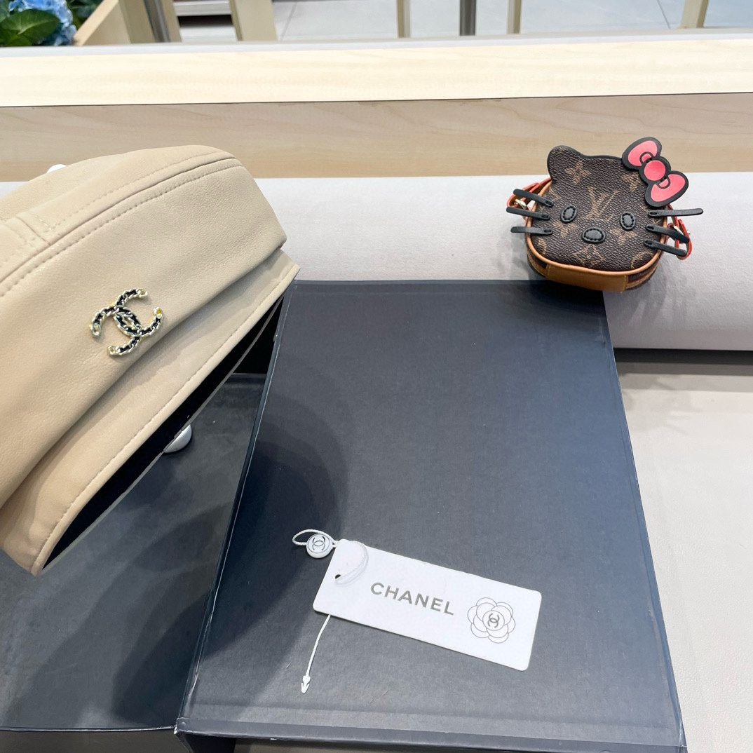 Chanel气质名媛帽子女款秋季2024新款洋气方圆脸深顶硬挺定型八角复古帽