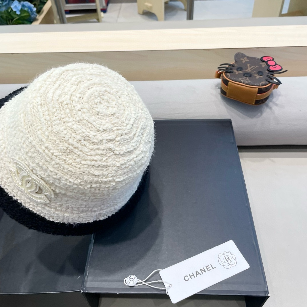Chanel香奈儿毛绒渔夫帽女秋冬保暖时尚水桶帽子素颜拼色针织盆帽显脸小
