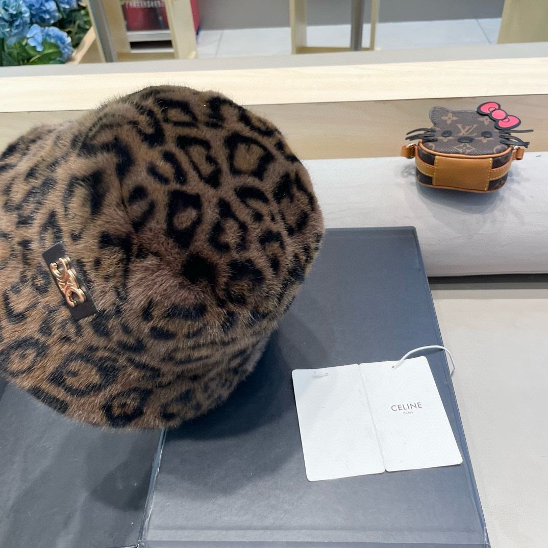 celine塞琳秋冬新款时髦渐变豹纹渔夫帽女显脸小加厚保暖毛绒绒盆帽