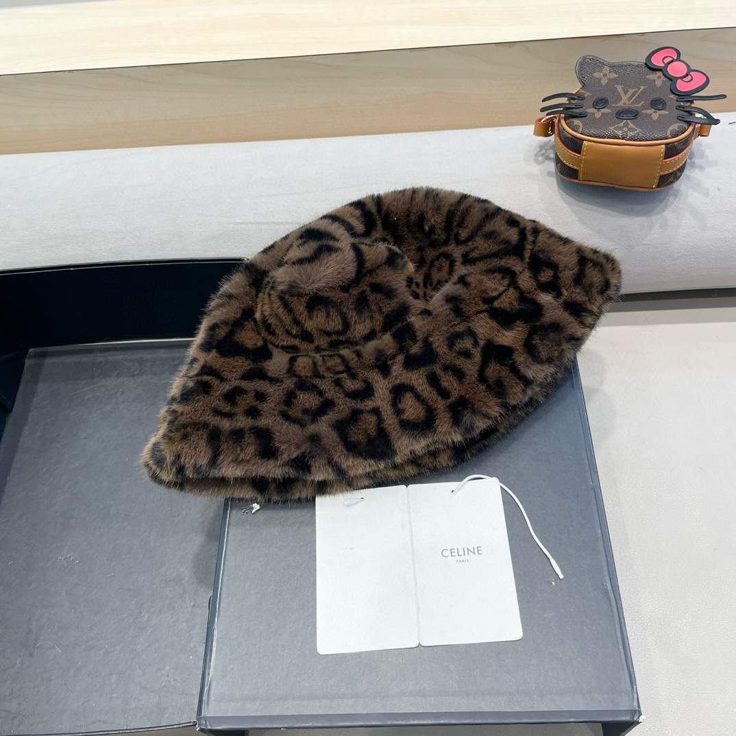 celine塞琳秋冬新款时髦渐变豹纹渔夫帽女显脸小加厚保暖毛绒绒盆帽