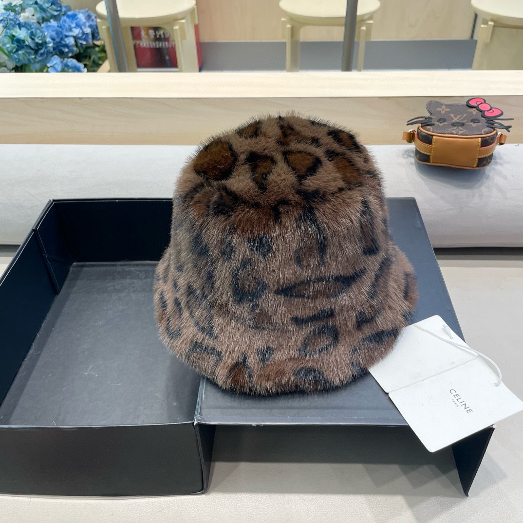 celine塞琳秋冬新款时髦渐变豹纹渔夫帽女显脸小加厚保暖毛绒绒盆帽