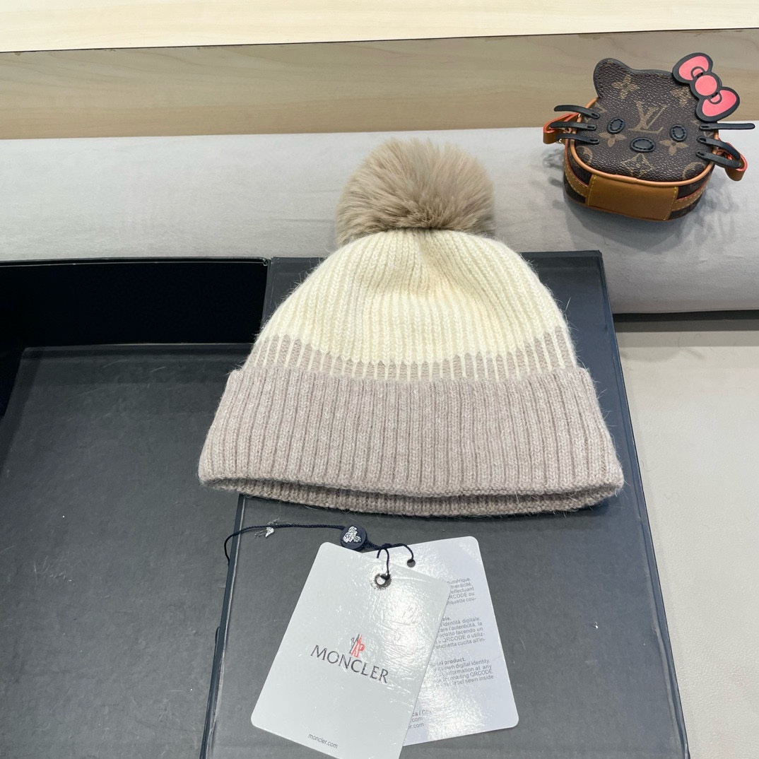 蒙口MONCLER甜美毛球毛线帽子女秋冬季拼色条纹针织帽学生套头帽大头护耳冷帽