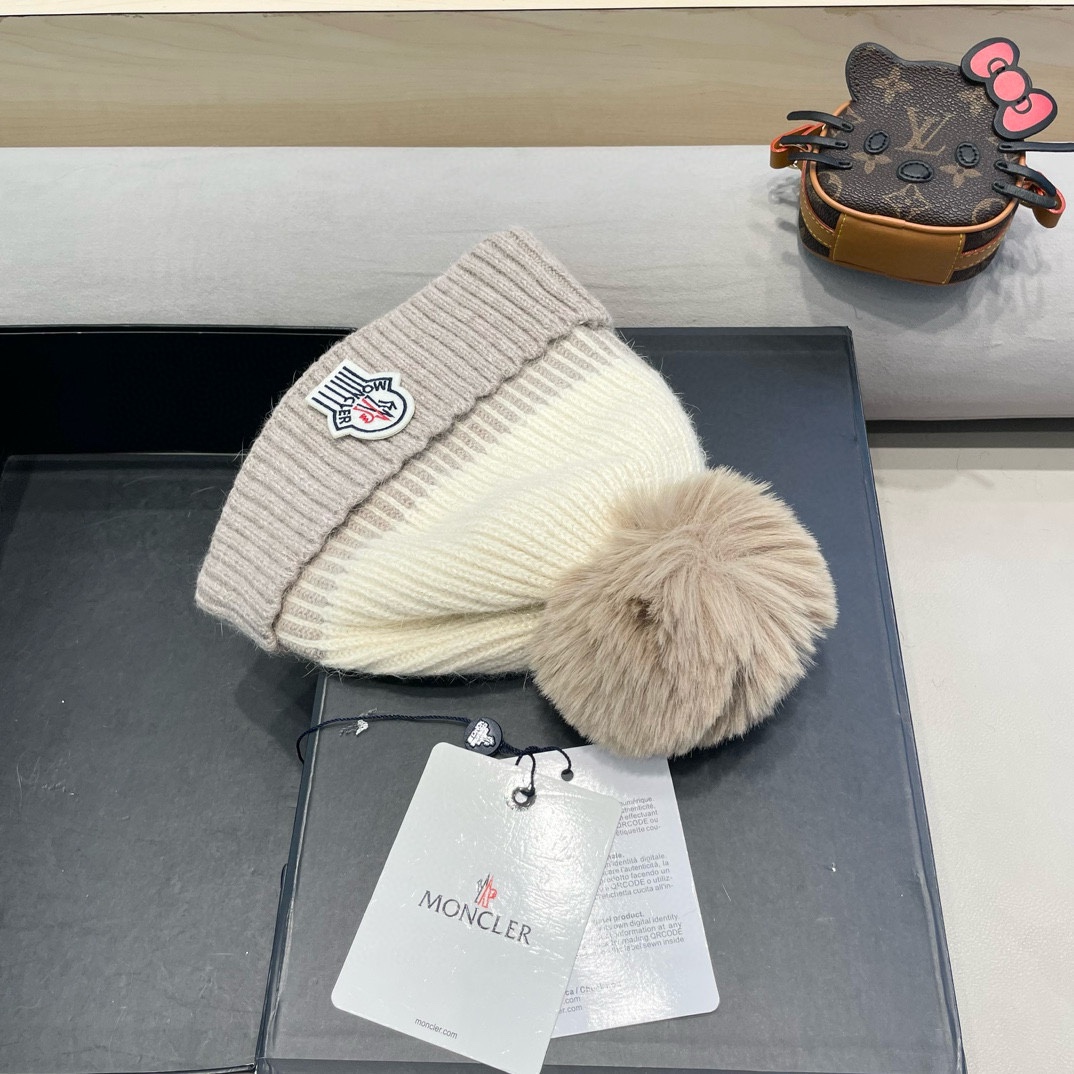 蒙口MONCLER甜美毛球毛线帽子女秋冬季拼色条纹针织帽学生套头帽大头护耳冷帽