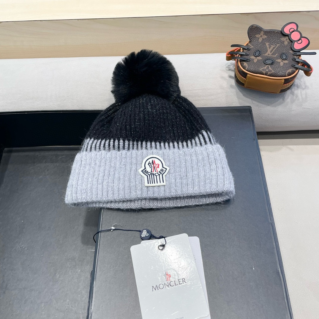 蒙口MONCLER甜美毛球毛线帽子女秋冬季拼色条纹针织帽学生套头帽大头护耳冷帽