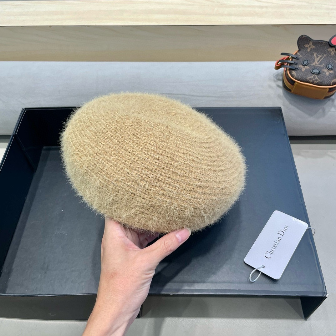 DIOR迪奥贝雷帽百搭可爱圆顶甜美蓓蕾帽显脸小日系保暖逛街出游八角帽