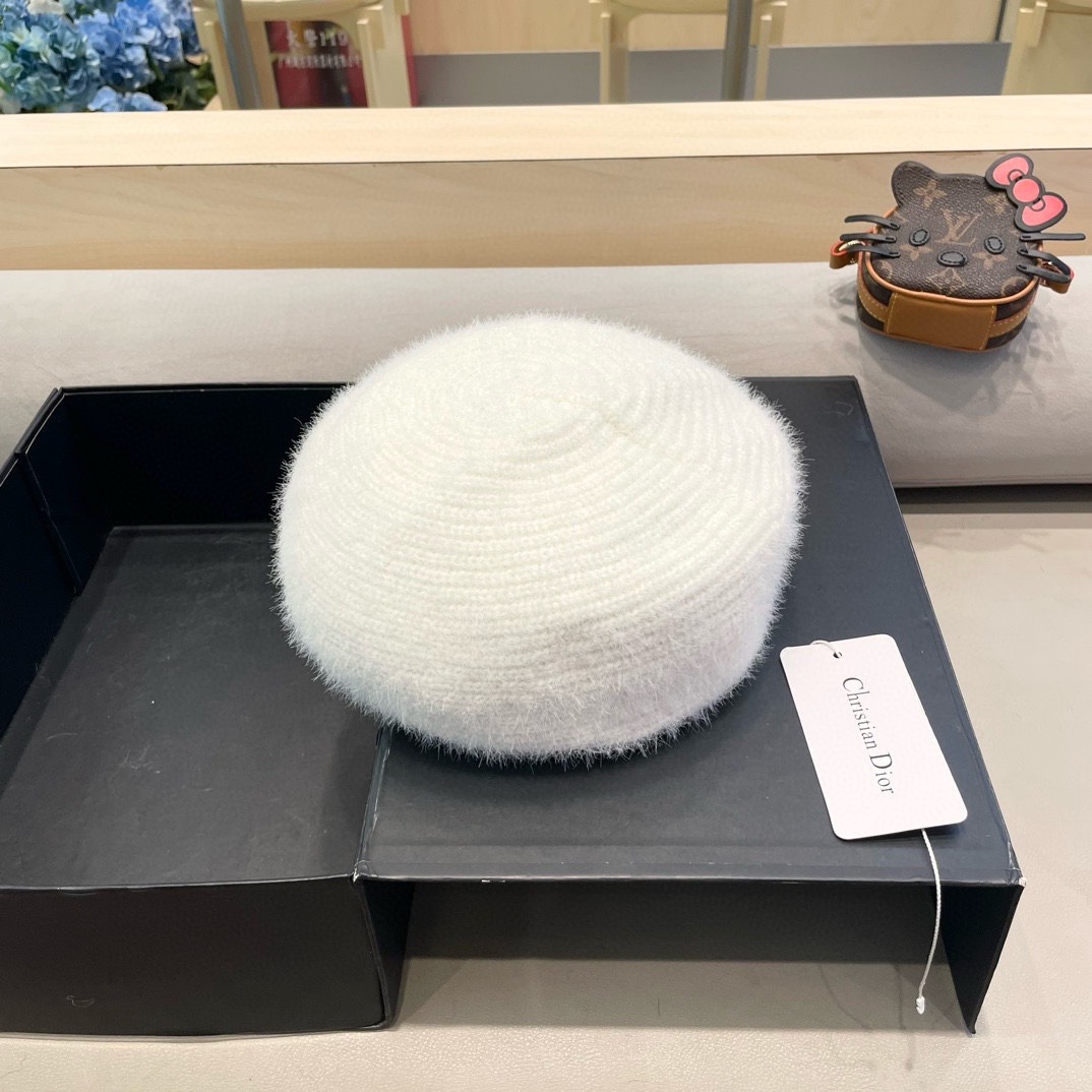 DIOR迪奥贝雷帽百搭可爱圆顶甜美蓓蕾帽显脸小日系保暖逛街出游八角帽