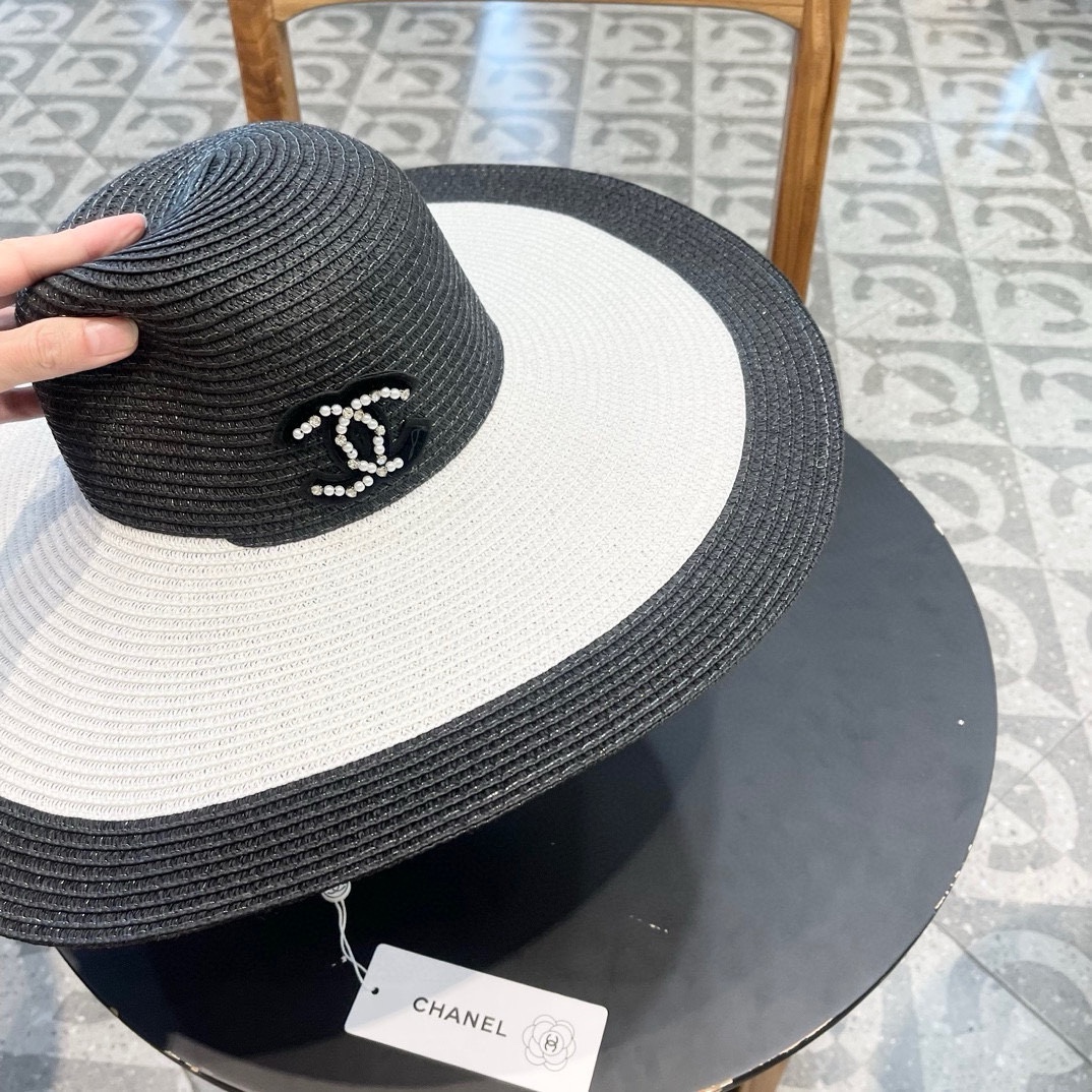 【CHANEL香奈儿】2024新款小香风拼色盆帽草帽，赫本风拼色设计，出街必备