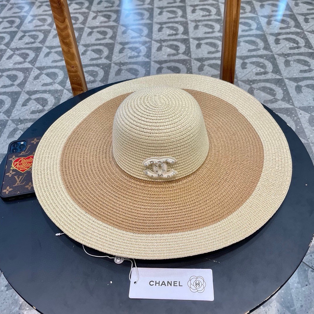  【CHANEL香奈儿】2024新款小香风拼色盆帽草帽，赫本风拼色设计，出街必备