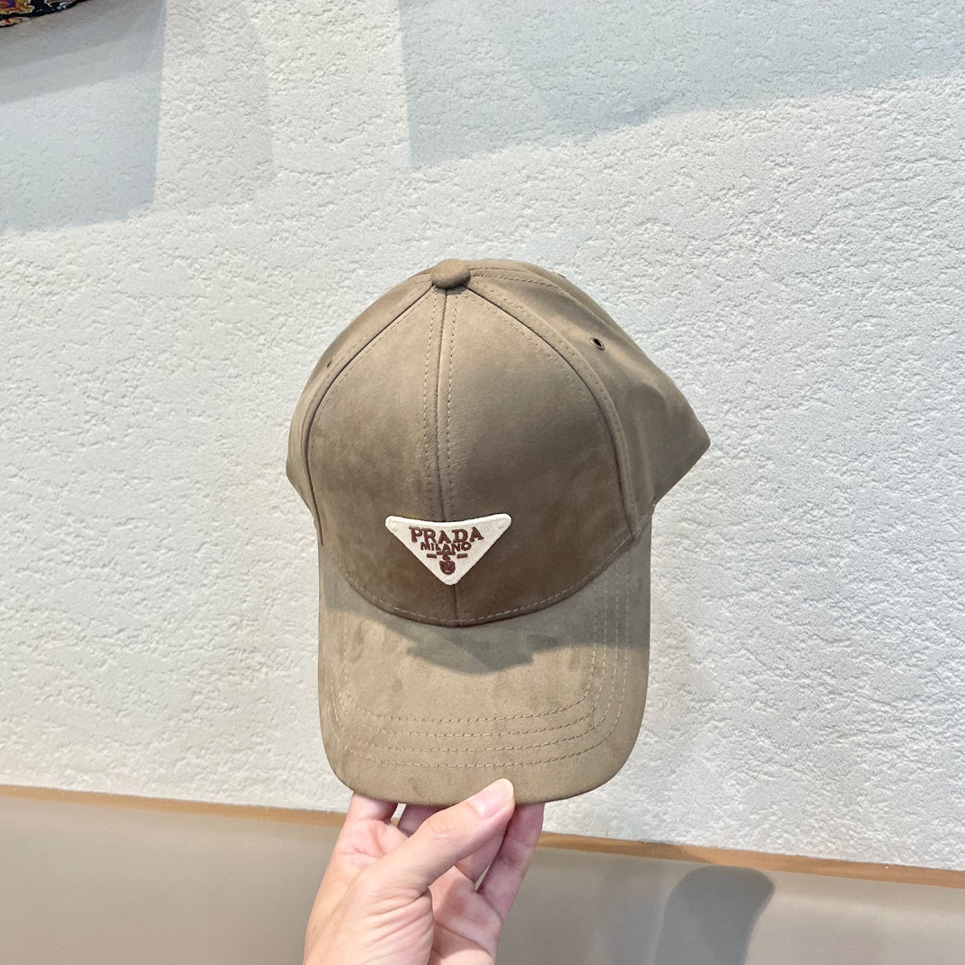 普拉达Prada经典三角标棒球帽万能必留款戴一万年都好看日常刚需颜色完美帽型正点简直谁戴都好看质量超赞时