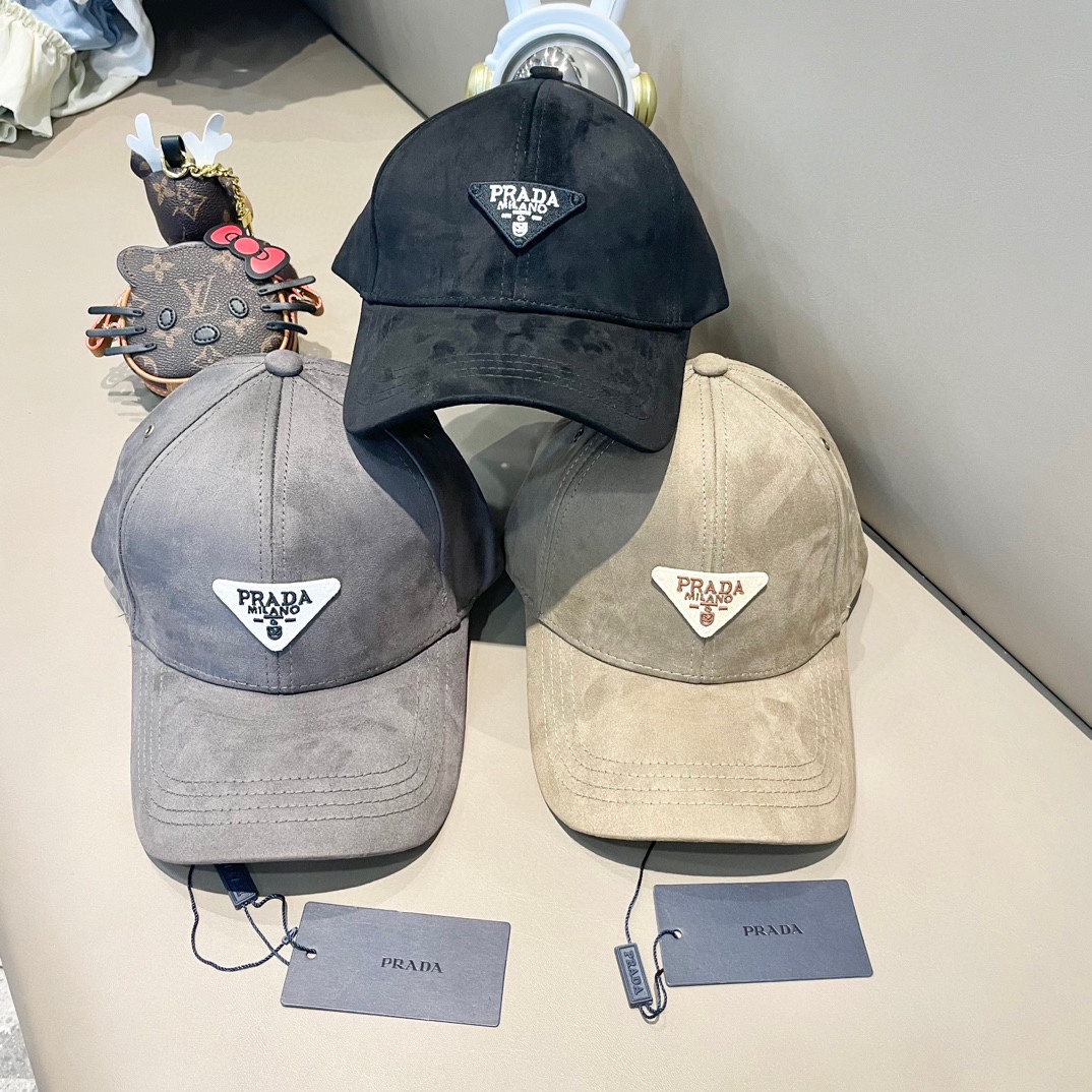 普拉达Prada经典三角标棒球帽万能必留款戴一万年都好看日常刚需颜色完美帽型正点简直谁戴都好看质量超赞时