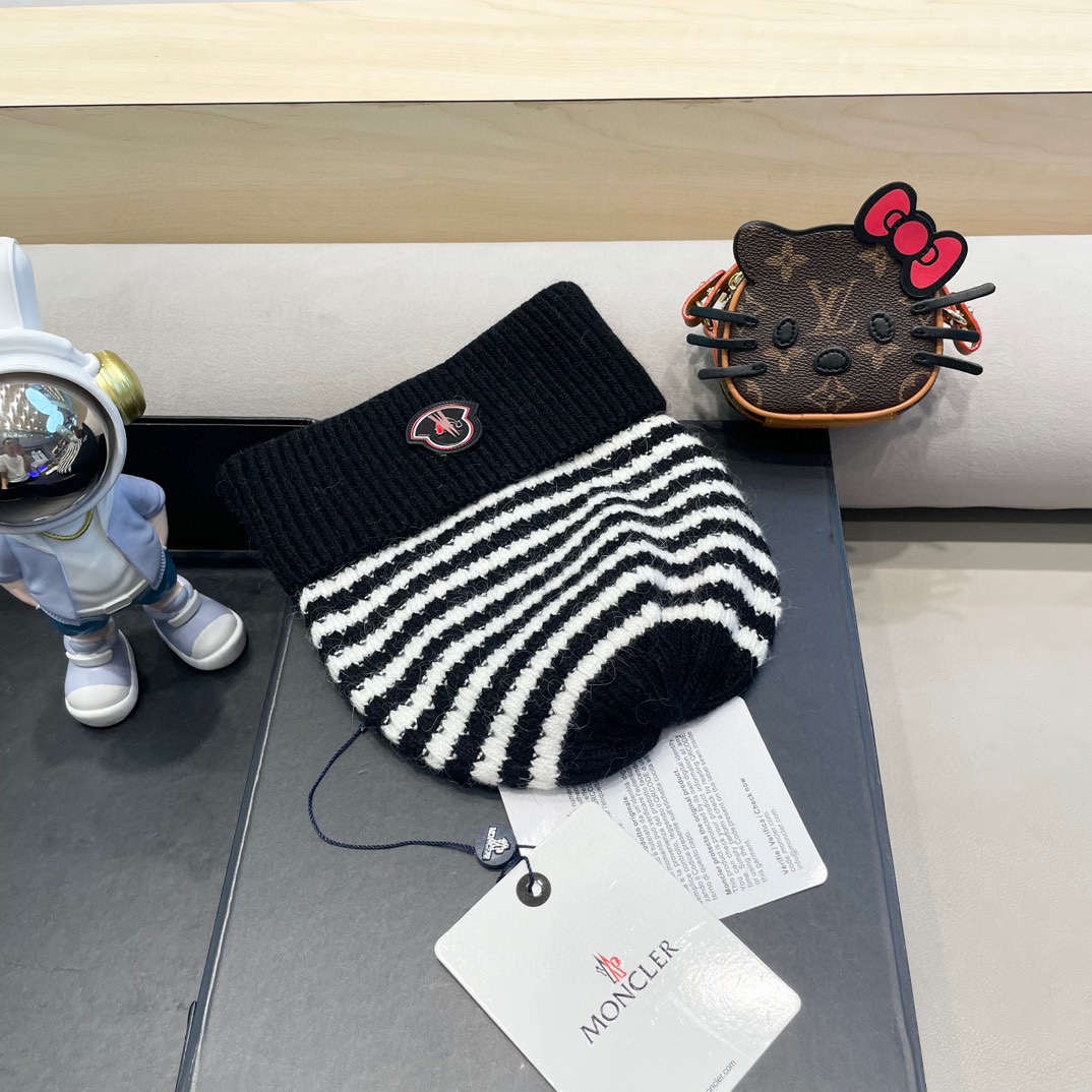  moncler女士针织格子羊绒帽保暖宽檐圆顶银丝帽时尚新款帽子现货