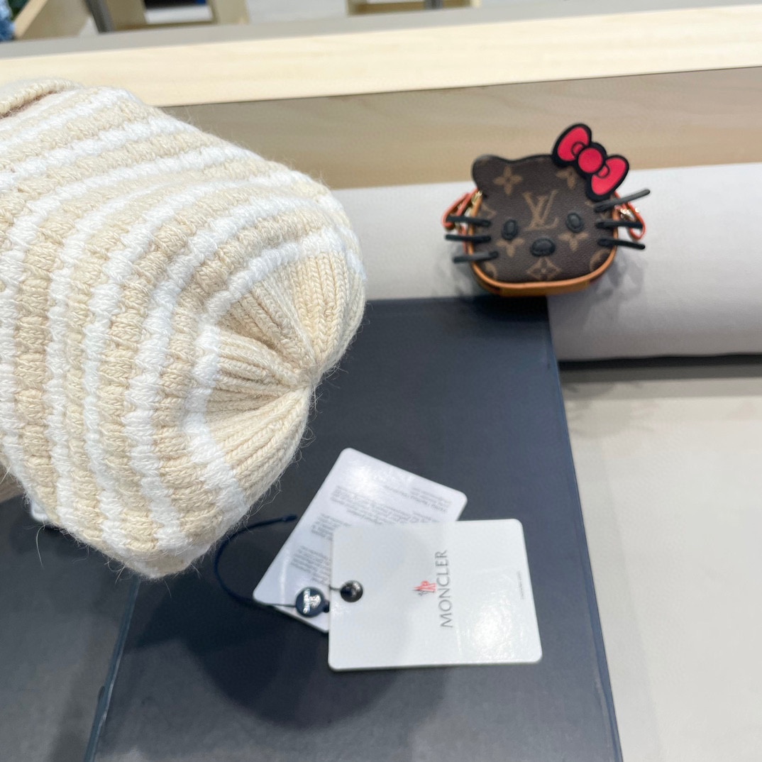  moncler女士针织格子羊绒帽保暖宽檐圆顶银丝帽时尚新款帽子现货