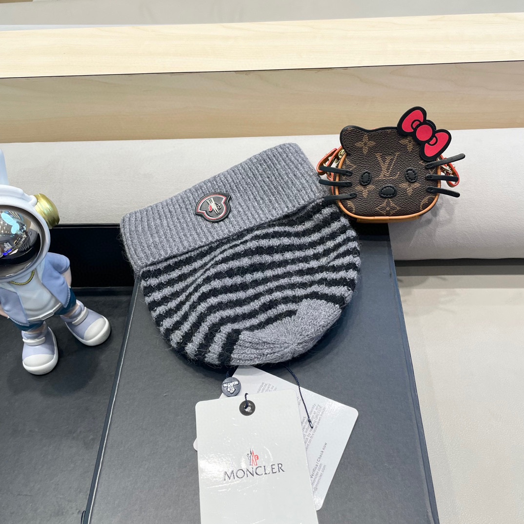  moncler女士针织格子羊绒帽保暖宽檐圆顶银丝帽时尚新款帽子现货