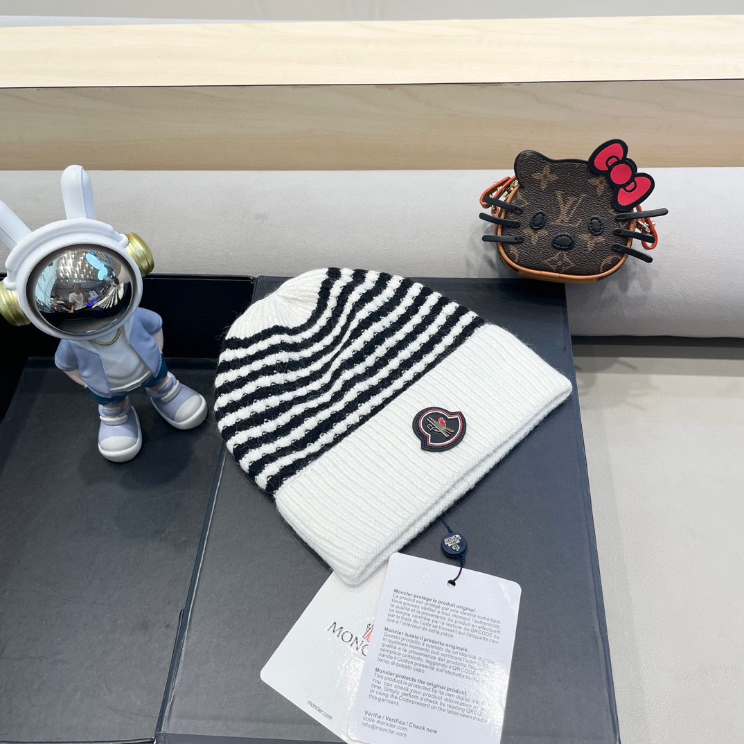  moncler女士针织格子羊绒帽保暖宽檐圆顶银丝帽时尚新款帽子现货