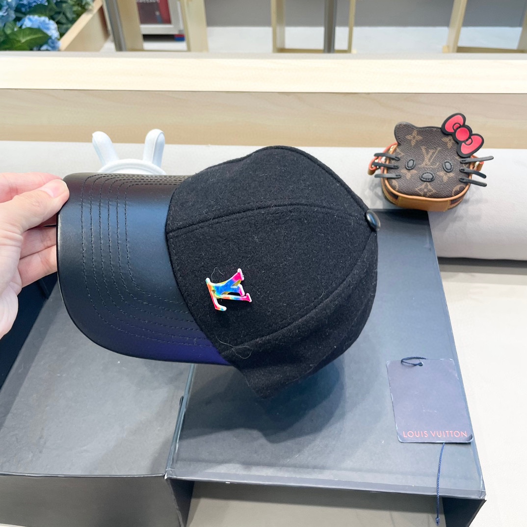  LV路易威登经典原单棒球帽，经典老花，11开模订制，原版专柜PU皮革+头层牛皮包边，长年爆版，质量超