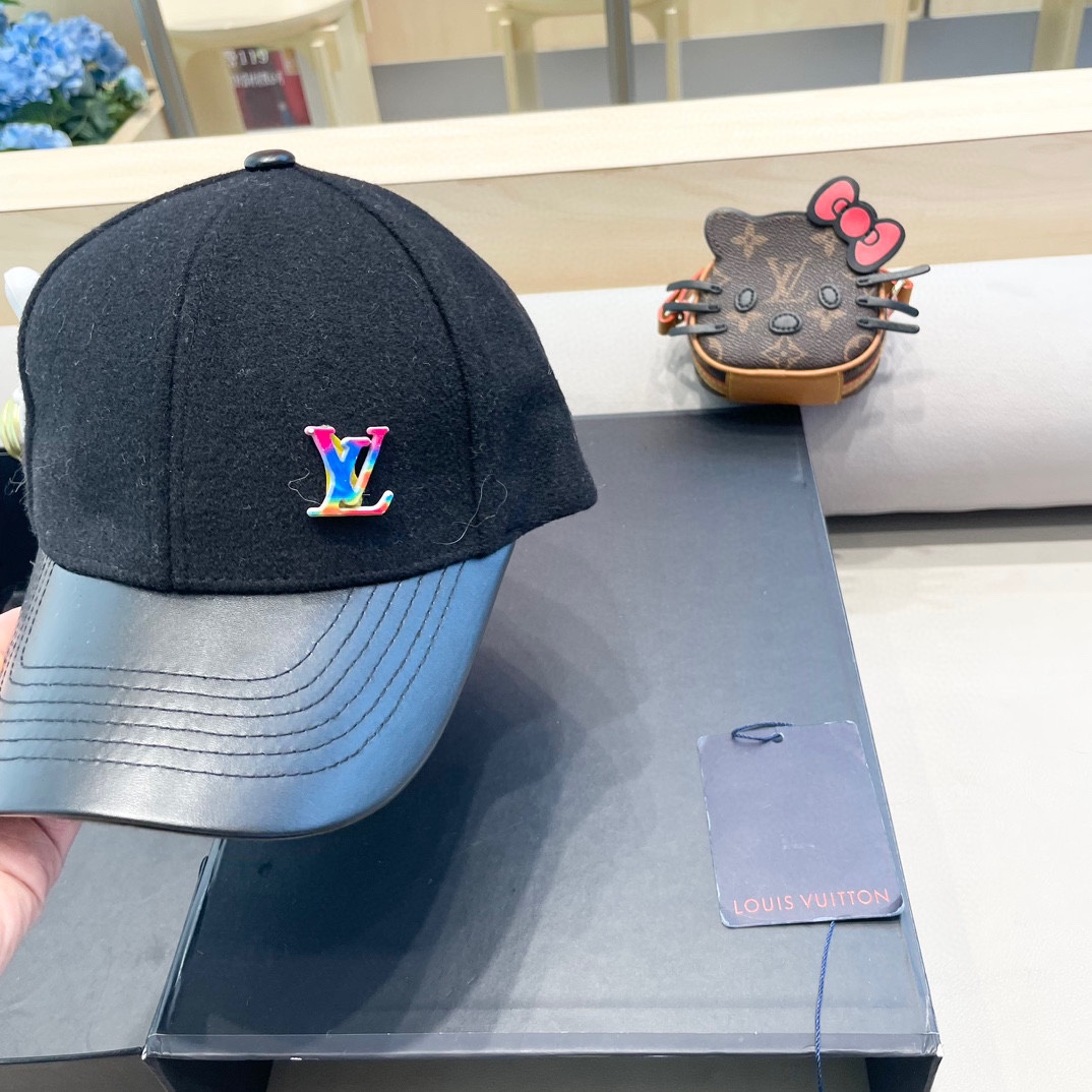   LV路易威登经典原单棒球帽，经典老花，11开模订制，原版专柜PU皮革+头层牛皮包边，长年爆版，质量超