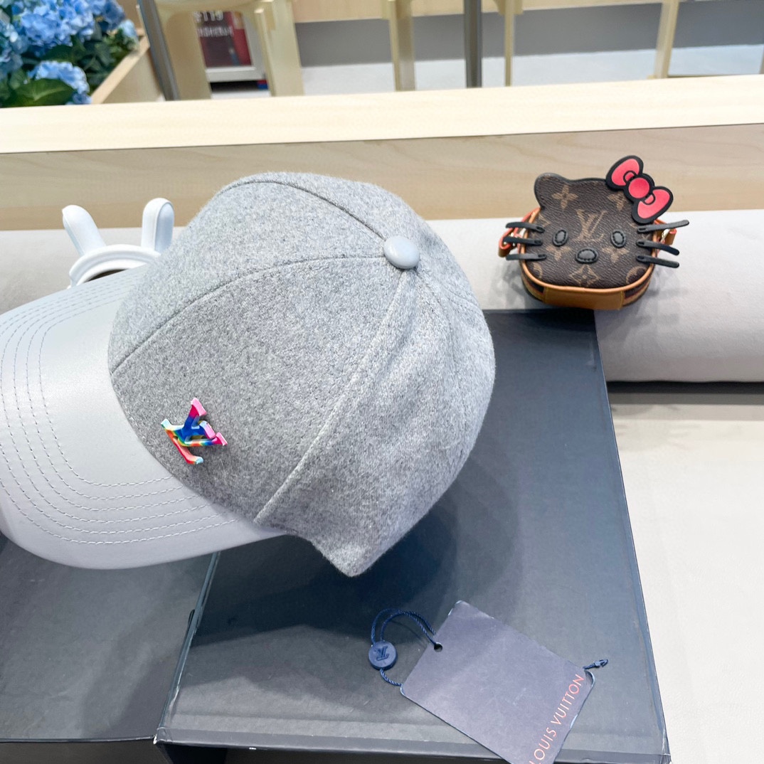   LV路易威登经典原单棒球帽，经典老花，11开模订制，原版专柜PU皮革+头层牛皮包边，长年爆版，质量超