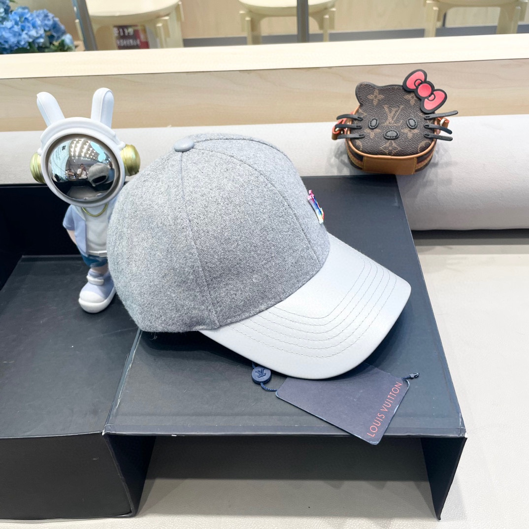   LV路易威登经典原单棒球帽，经典老花，11开模订制，原版专柜PU皮革+头层牛皮包边，长年爆版，质量超