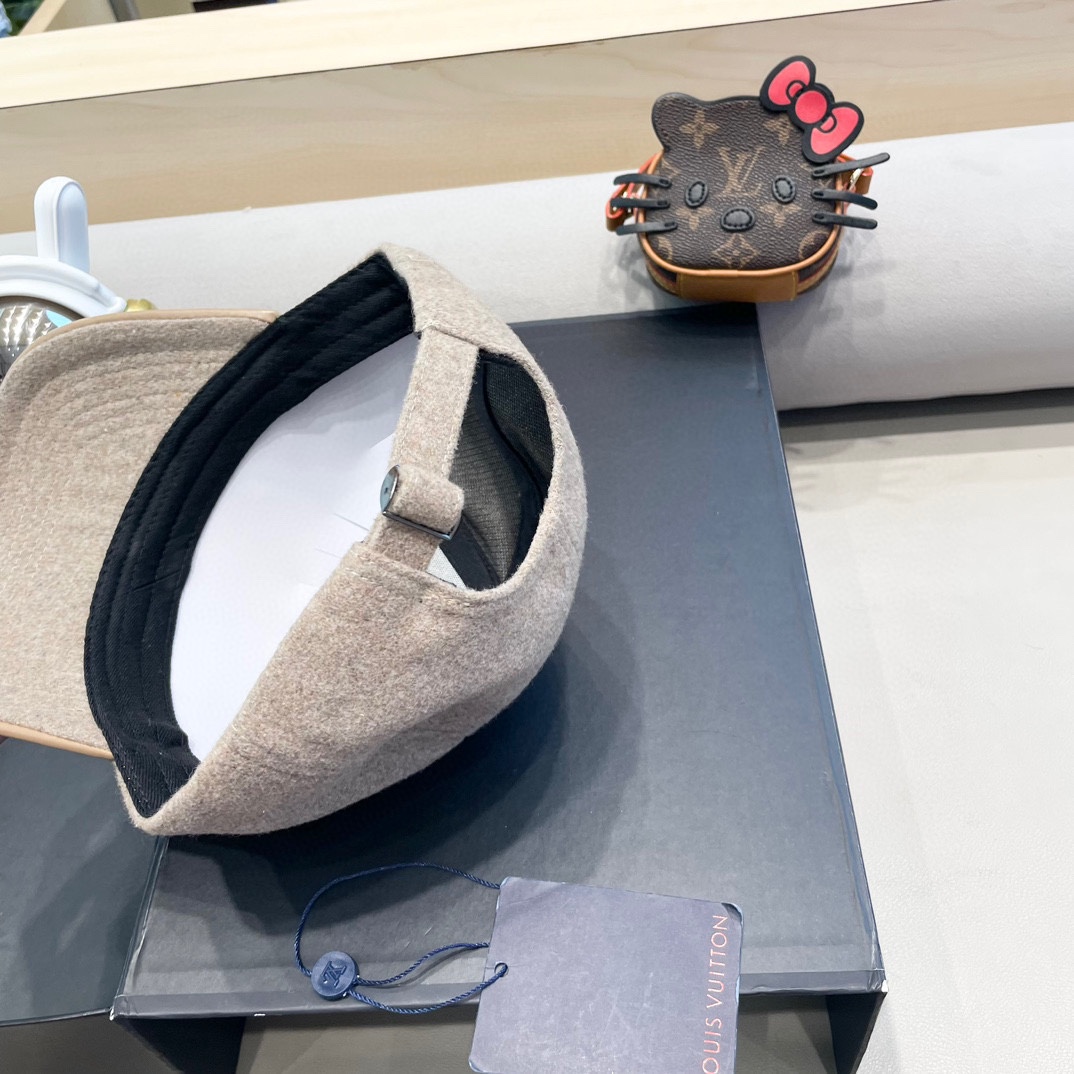   LV路易威登经典原单棒球帽，经典老花，11开模订制，原版专柜PU皮革+头层牛皮包边，长年爆版，质量超