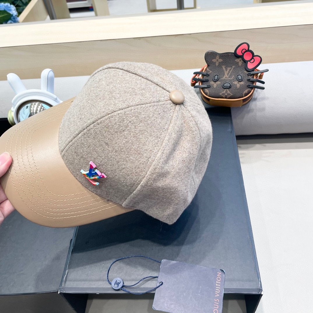   LV路易威登经典原单棒球帽，经典老花，11开模订制，原版专柜PU皮革+头层牛皮包边，长年爆版，质量超