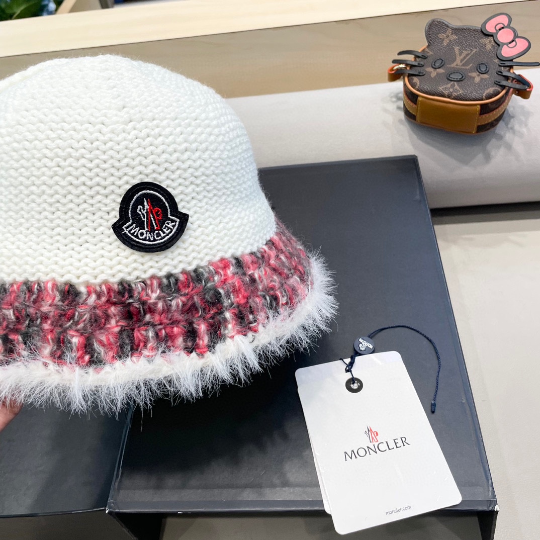 MONCLER蒙口复古针织毛边渔夫帽子女秋冬保暖拼色毛线针织盆帽潮