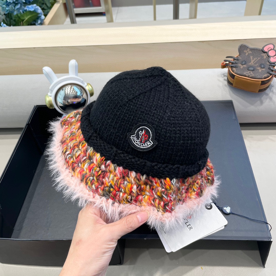 MONCLER蒙口复古针织毛边渔夫帽子女秋冬保暖拼色毛线针织盆帽潮