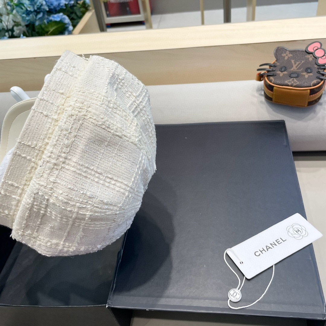Chanel香奈儿小香风秋冬鸭舌帽女黑色休闲复古画家贝雷帽显脸小云朵八角帽
