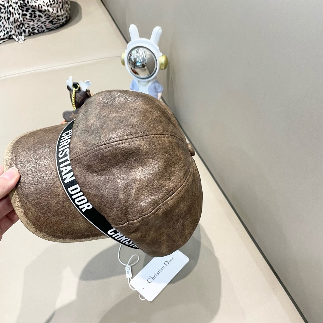 迪奥Dior八角帽子女秋冬季网红贝雷帽英伦复古黑色PU皮质报童帽