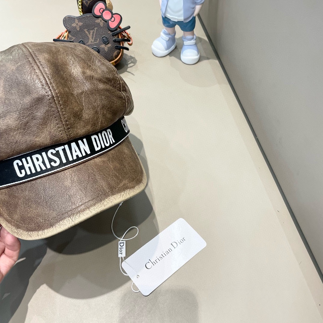 迪奥Dior八角帽子女秋冬季网红贝雷帽英伦复古黑色PU皮质报童帽