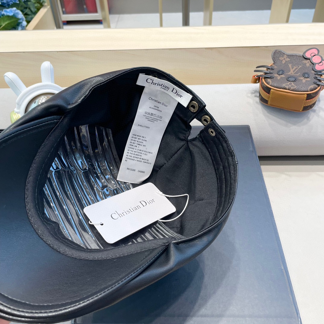 DIOR迪奥美式小众设计品牌百搭皮质画家帽贝雷帽子女春秋时尚潮复古前进帽