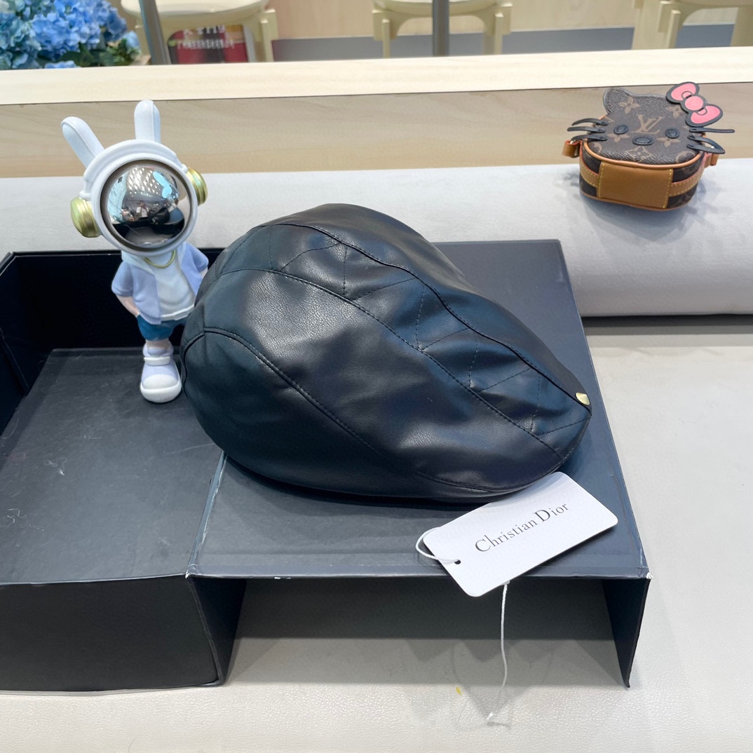 DIOR迪奥美式小众设计品牌百搭皮质画家帽贝雷帽子女春秋时尚潮复古前进帽