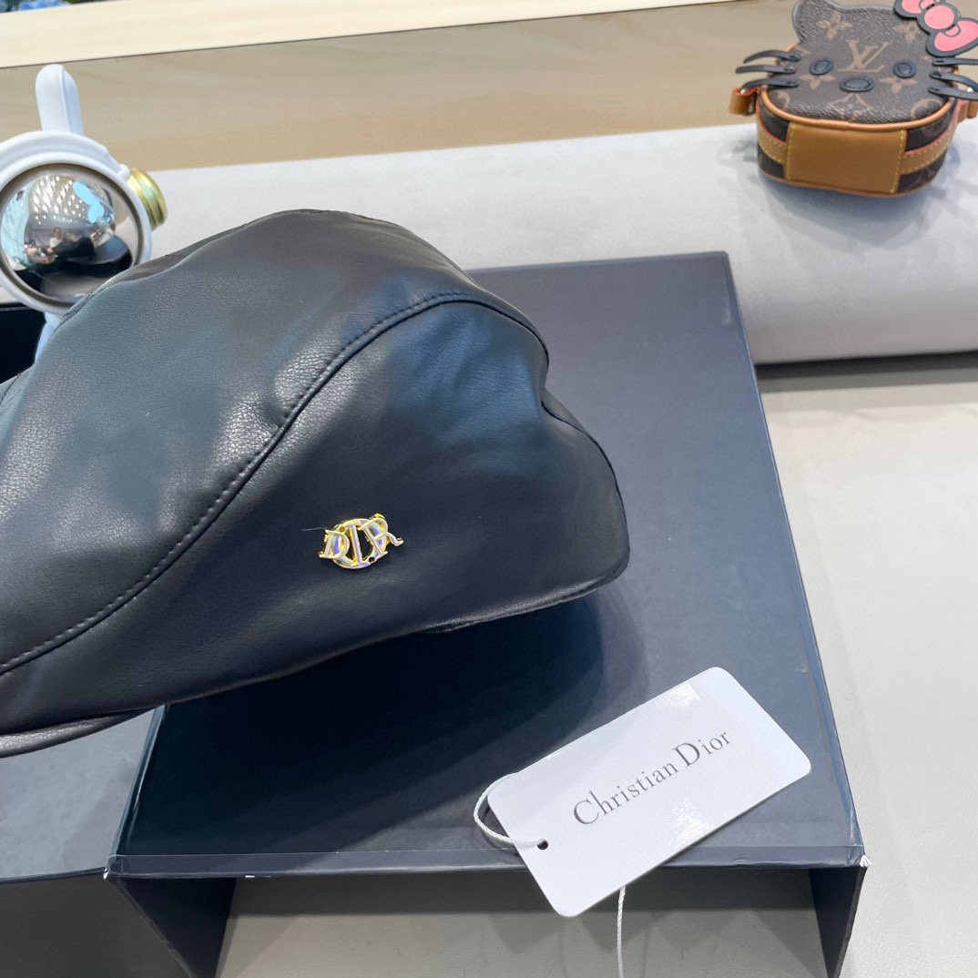 DIOR迪奥美式小众设计品牌百搭皮质画家帽贝雷帽子女春秋时尚潮复古前进帽