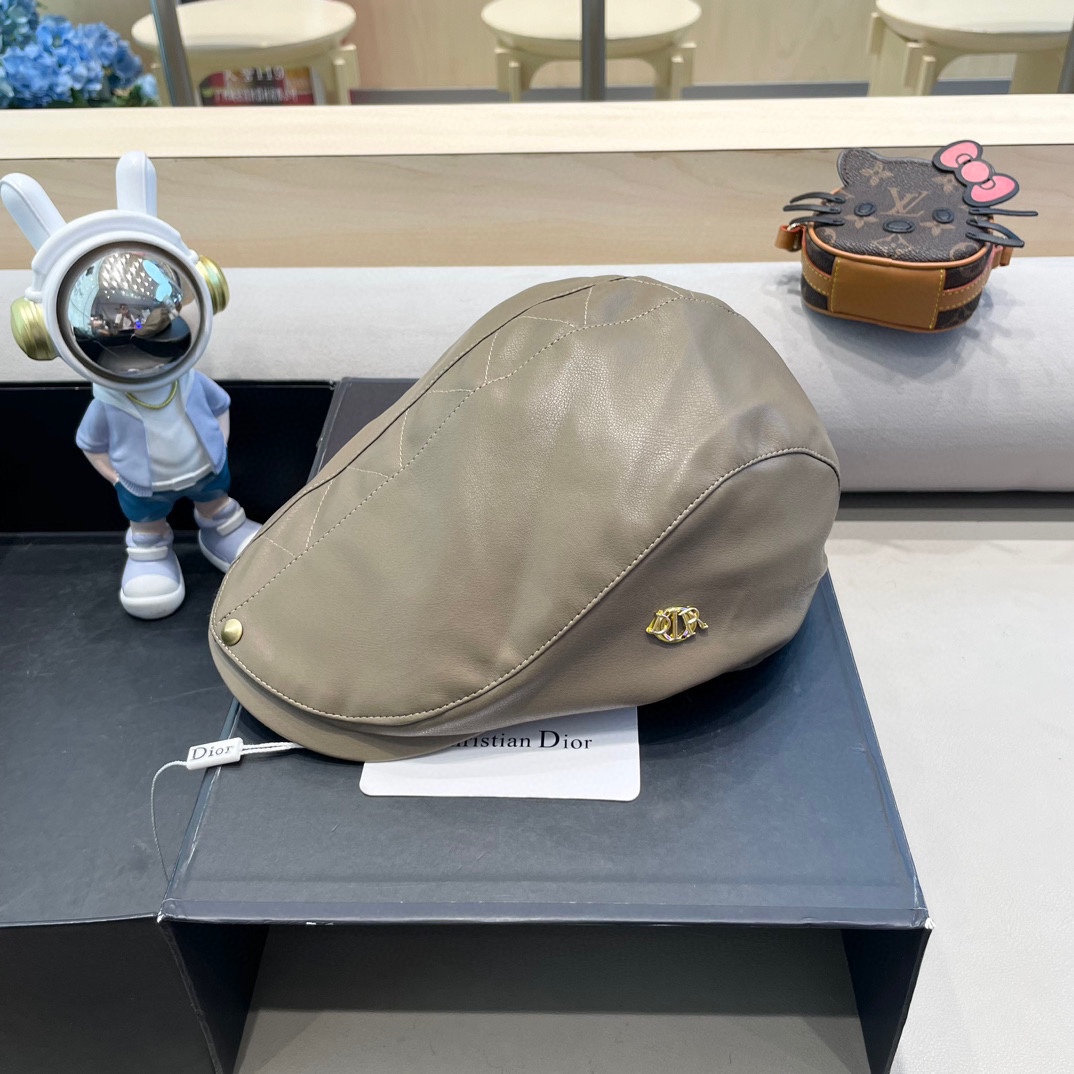 DIOR迪奥美式小众设计品牌百搭皮质画家帽贝雷帽子女春秋时尚潮复古前进帽