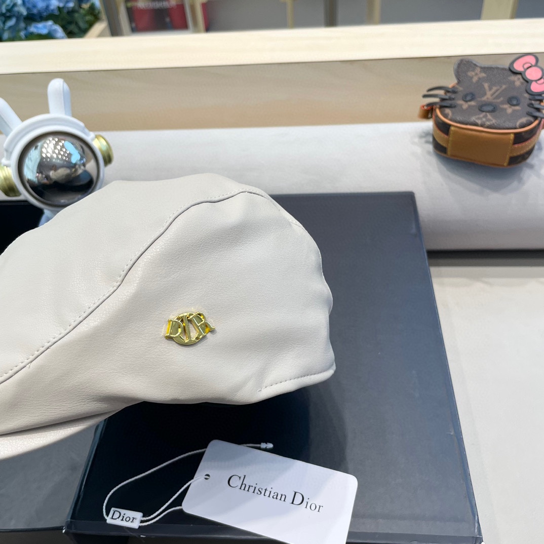 DIOR迪奥美式小众设计品牌百搭皮质画家帽贝雷帽子女春秋时尚潮复古前进帽