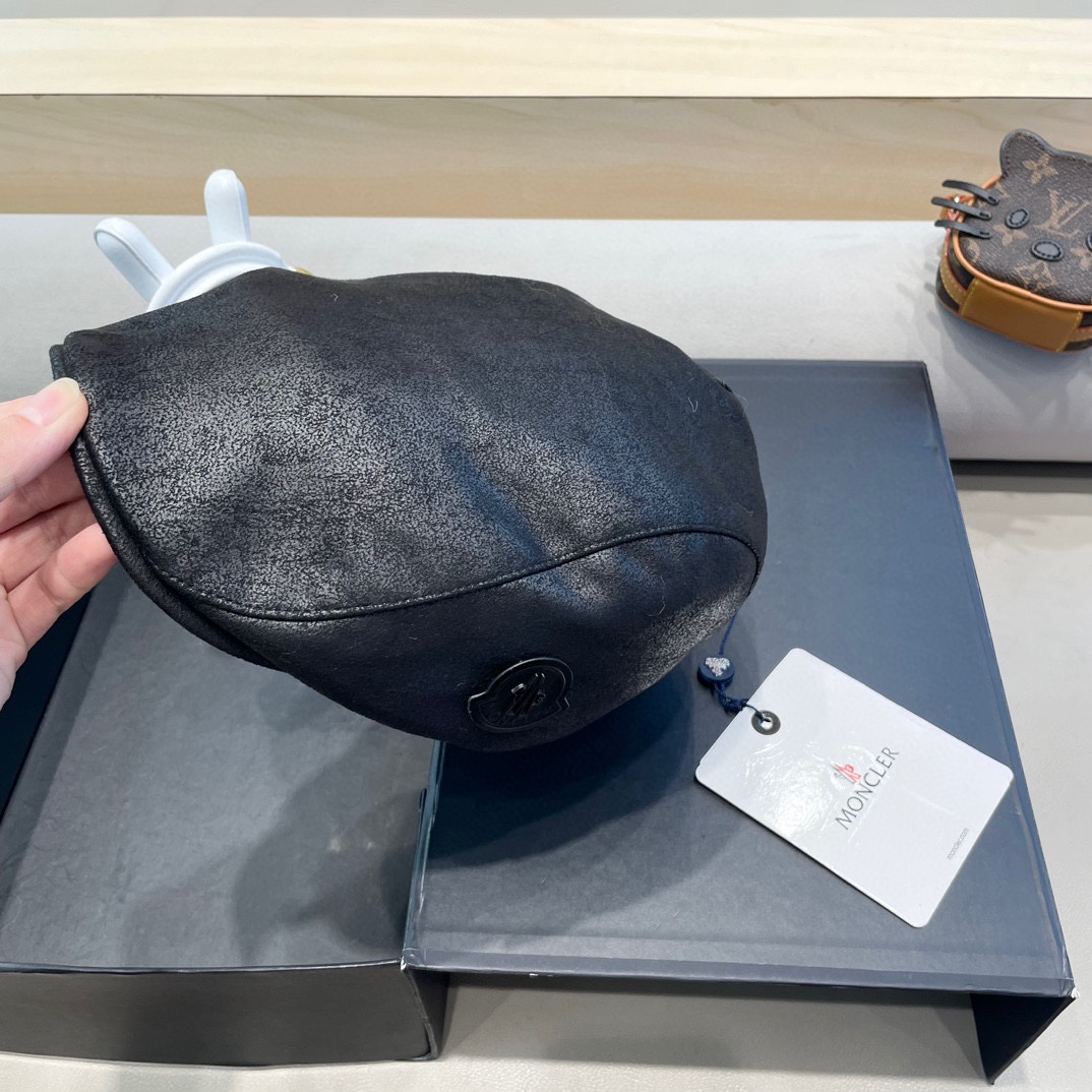 moncler复古ins风皮质前进帽女秋冬休闲百搭画家帽个性显脸小反戴贝雷帽