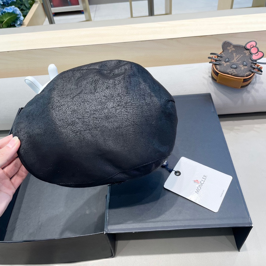 moncler复古ins风皮质前进帽女秋冬休闲百搭画家帽个性显脸小反戴贝雷帽