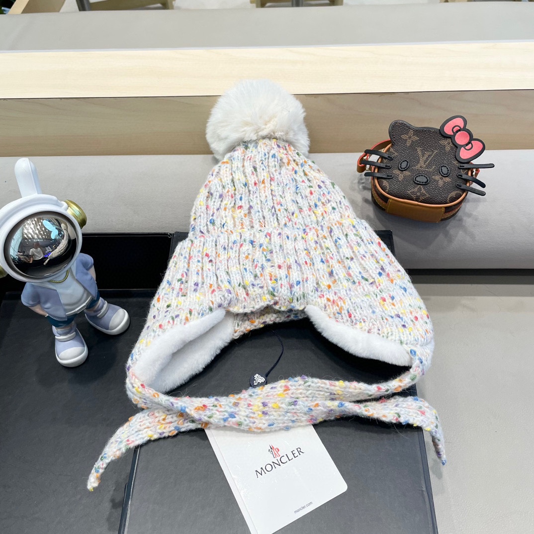 moncler2024新款帽子女保暖加绒时尚防风护耳毛绒帽子户外加厚雪地毛球帽