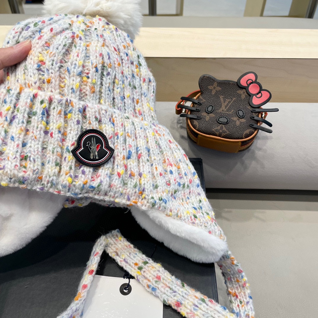 moncler2024新款帽子女保暖加绒时尚防风护耳毛绒帽子户外加厚雪地毛球帽