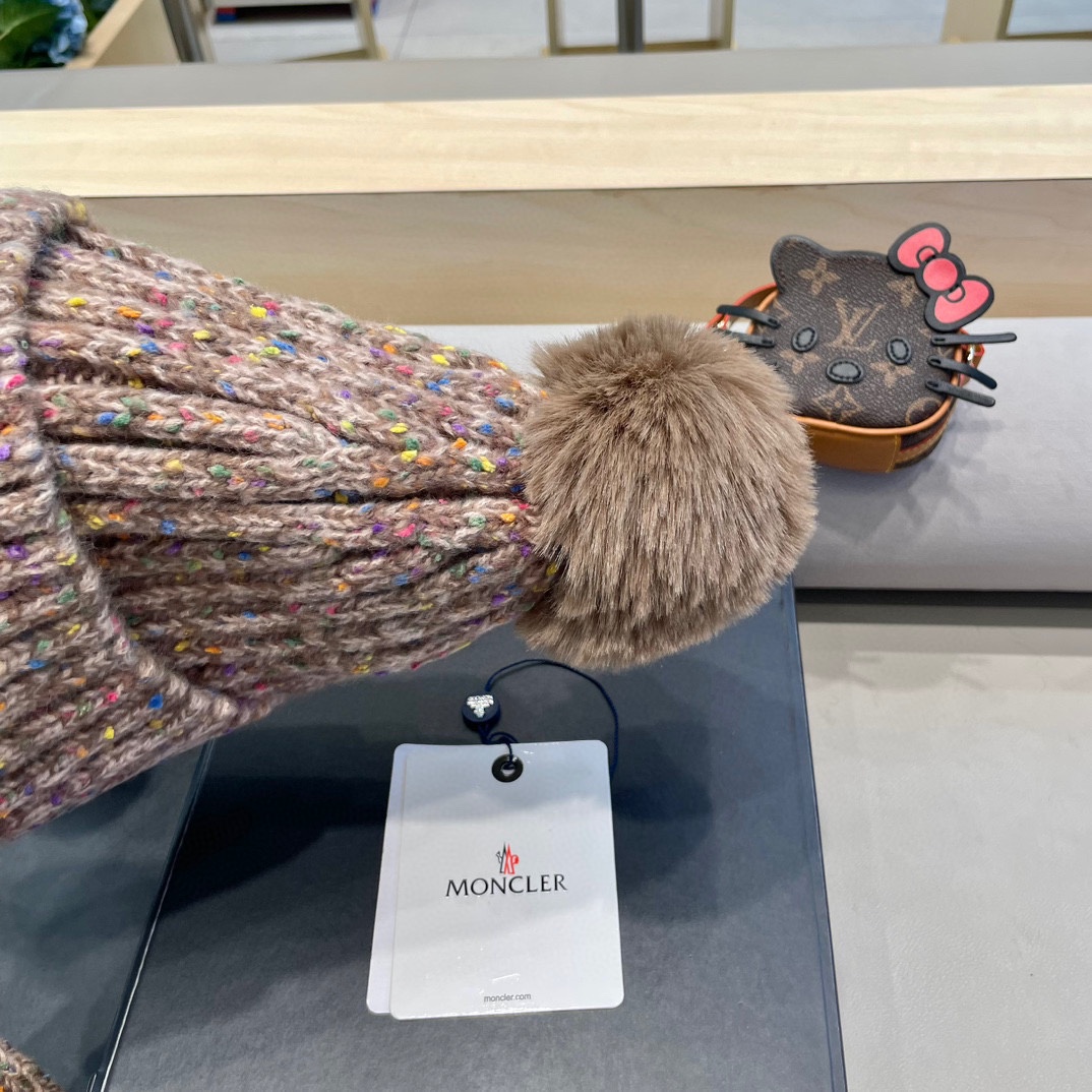 moncler2024新款帽子女保暖加绒时尚防风护耳毛绒帽子户外加厚雪地毛球帽