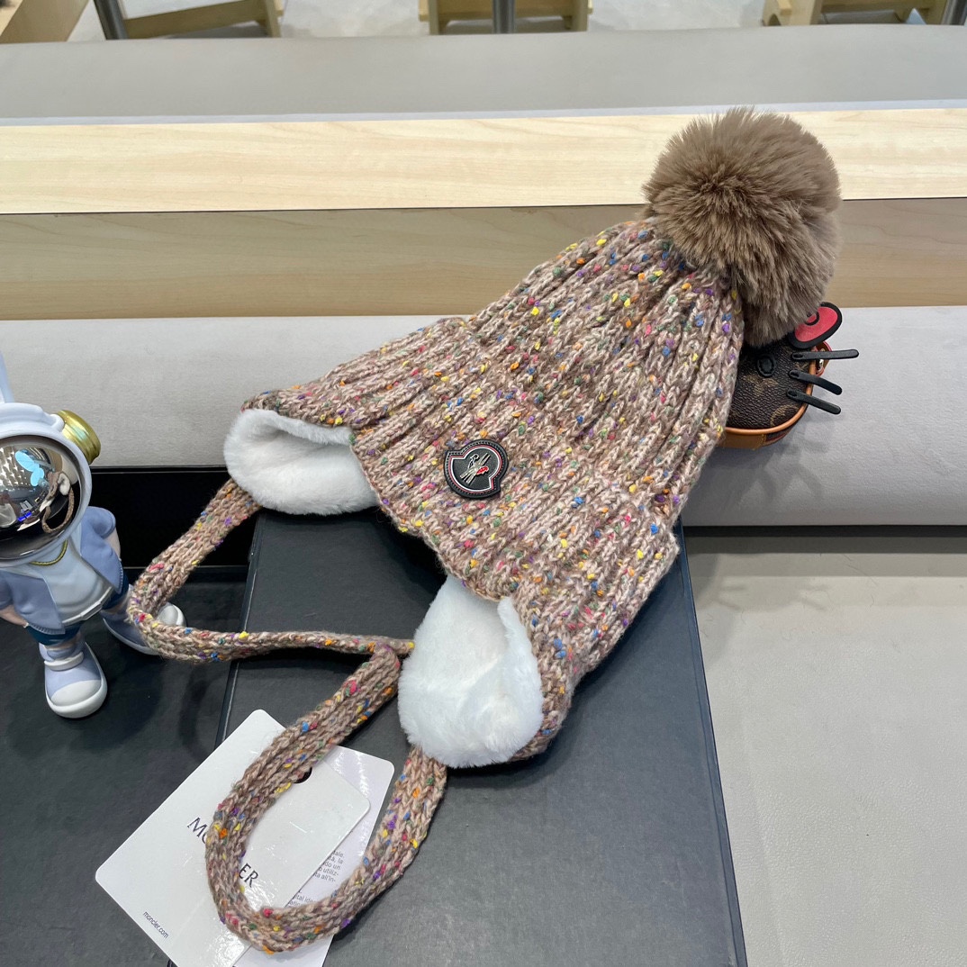 moncler2024新款帽子女保暖加绒时尚防风护耳毛绒帽子户外加厚雪地毛球帽