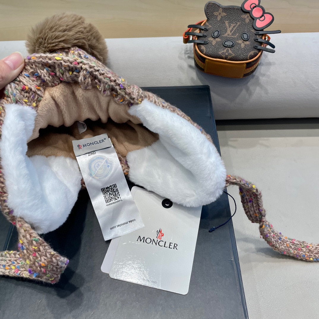 moncler2024新款帽子女保暖加绒时尚防风护耳毛绒帽子户外加厚雪地毛球帽